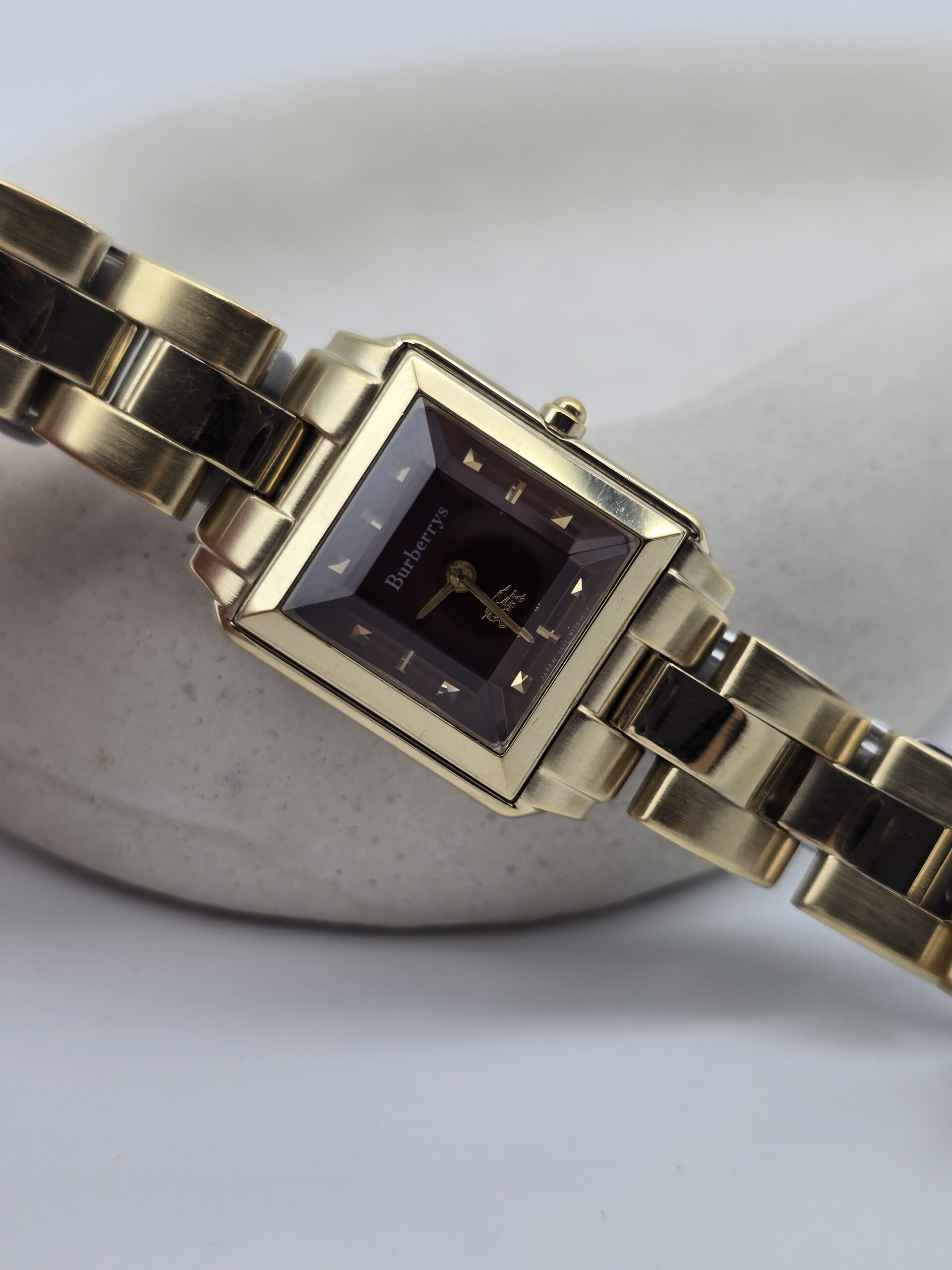 BURBERRY - elegancki zegarek vintage z kwadratową kopertą