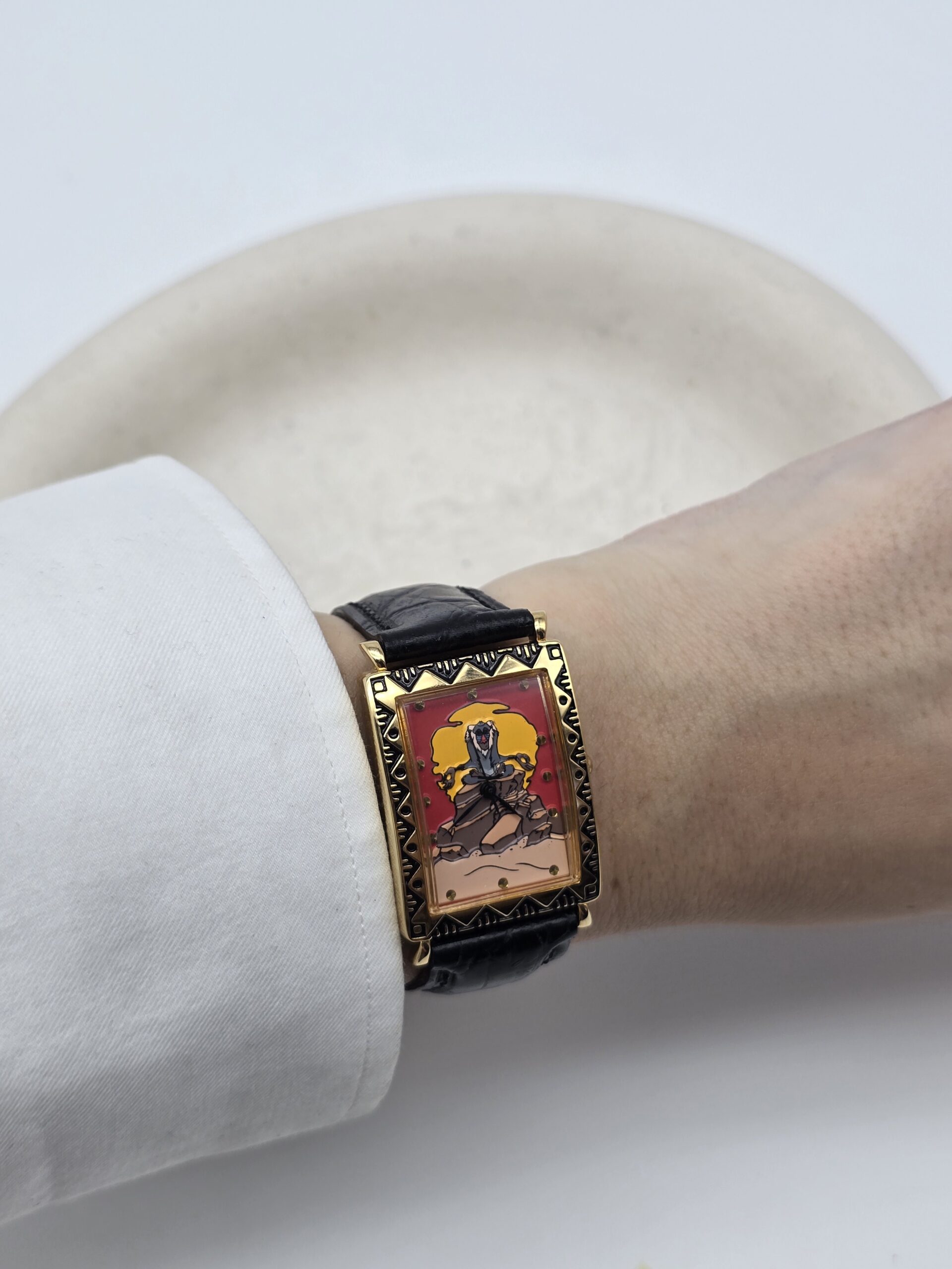 DISNEY The Lion King Series III - zegarek vintage na pasku, lata 90. na sobie