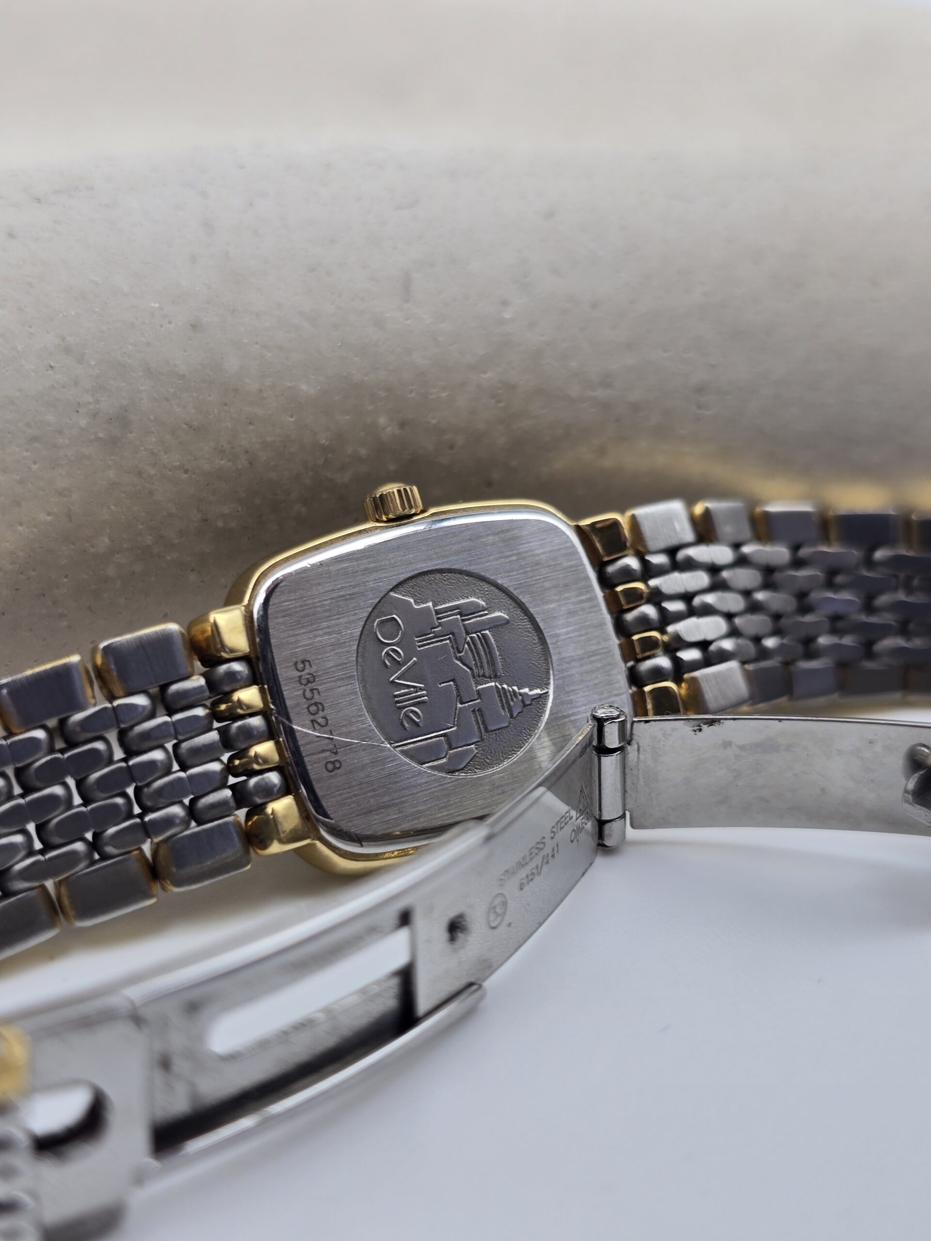 OMEGA De Ville - klasyczny zegarek vintage z liniowymi indeksami, lata 90. tył
