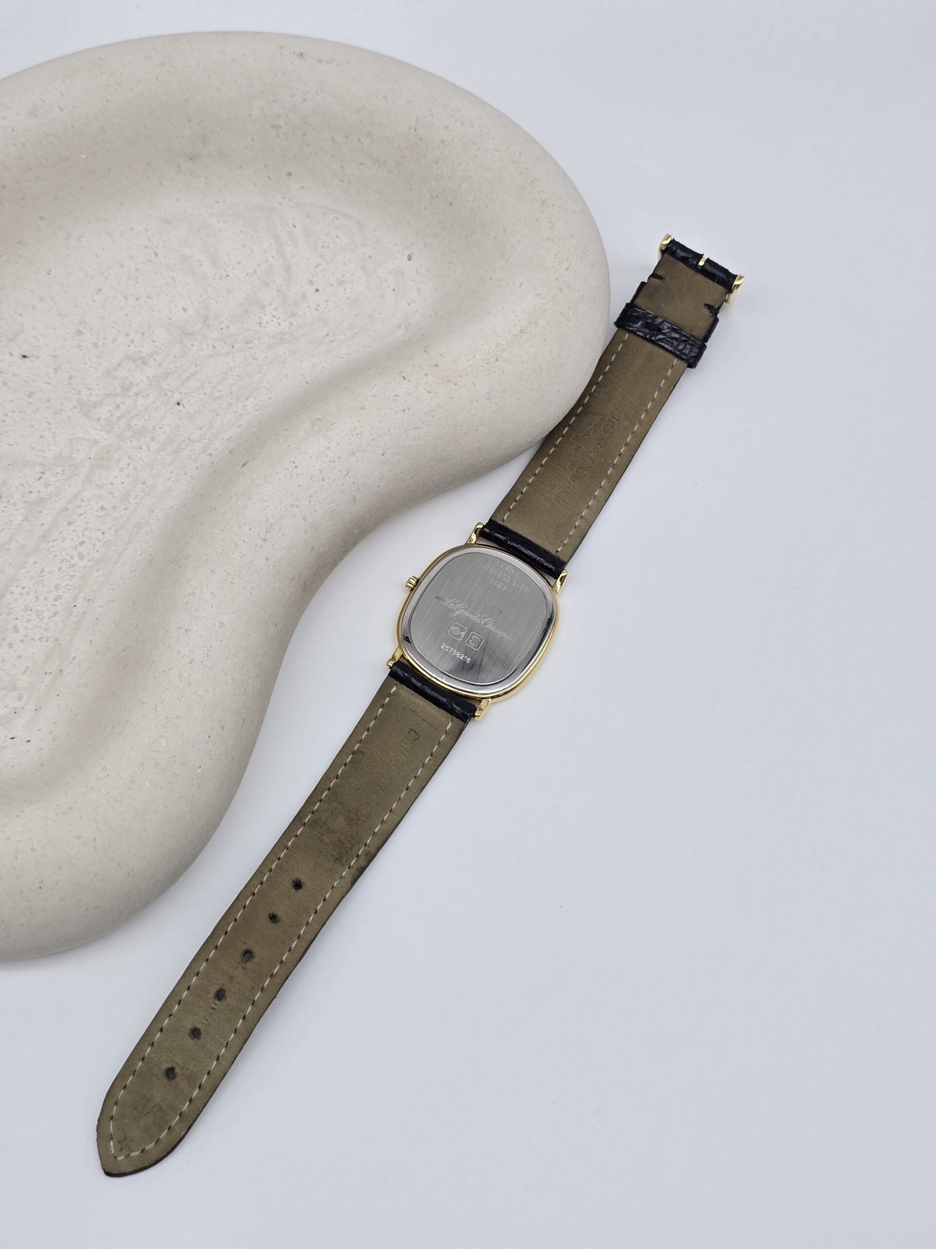 LONGINES La Grandes Classiques - klasyczny zegarek vintage z rzymskimi indeksami tył