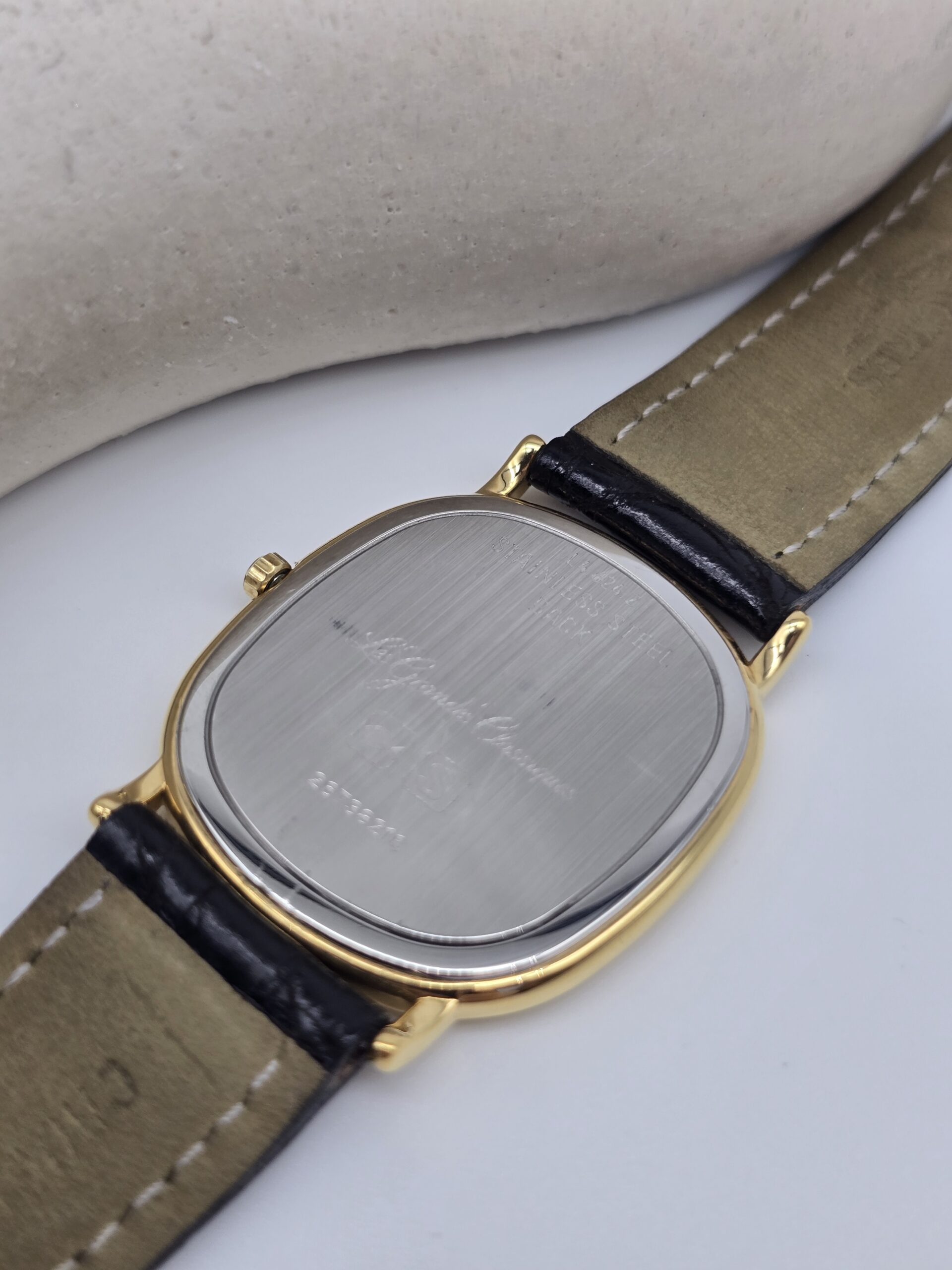 LONGINES La Grandes Classiques - klasyczny zegarek vintage z rzymskimi indeksami dekiel