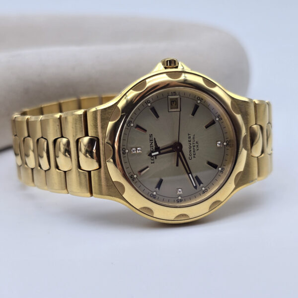 LONGINES Conquest - elegancki zegarek vintage na bransolecie