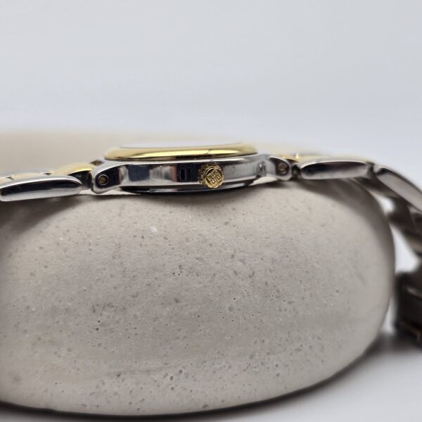GIVENCHY - klasyczny zegarek vintage na bransolecie z jasną tarczą koronka