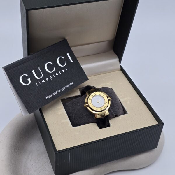 GUCCI Flip Bangle - zegarek vintage na bransolecie typu bangle