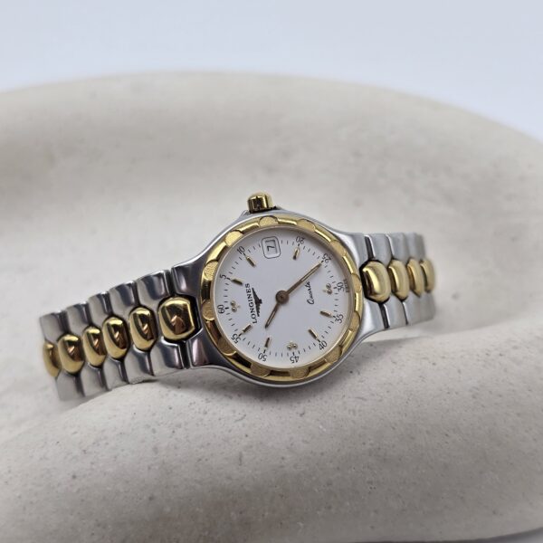 LONGINES Conquest - elegancki zegarek vintage na bransolecie