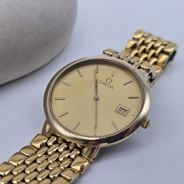 OMEGA - elegancki zegarek vintage na bransolecie