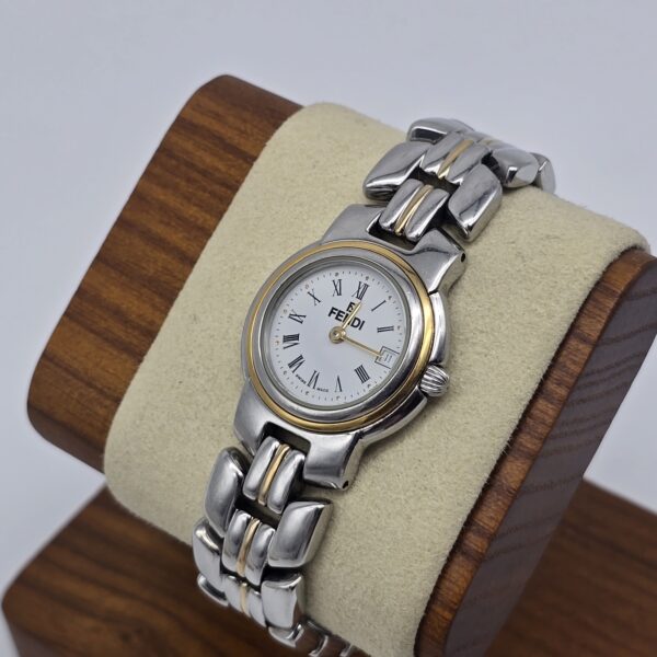 FENDI 980L - elegancki zegarek vintage na bransolecie z datownikiem stoajk