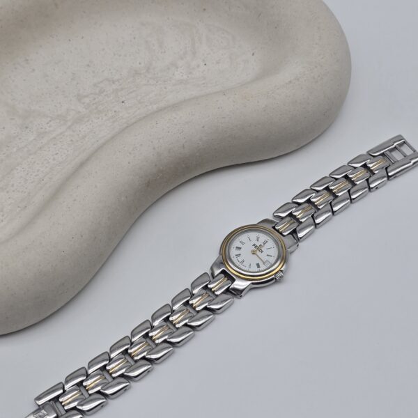 FENDI 980L - elegancki zegarek vintage na bransolecie z datownikiem front