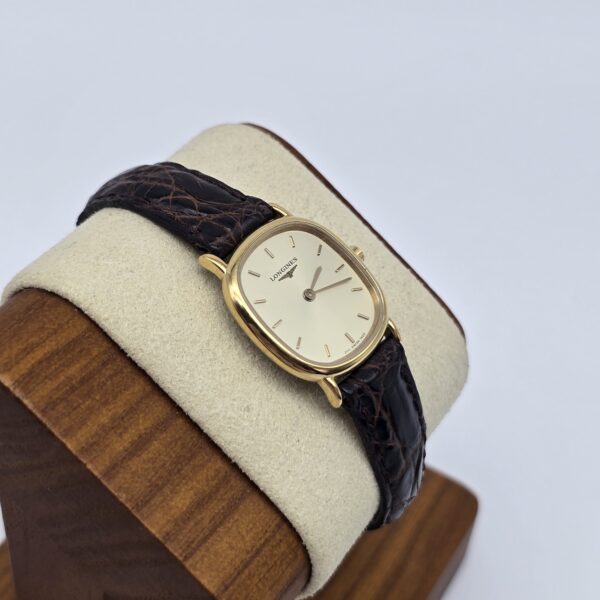 LONGINES La Grande Classique - elegancki zegarek vintage z liniowymi indeksami stojak