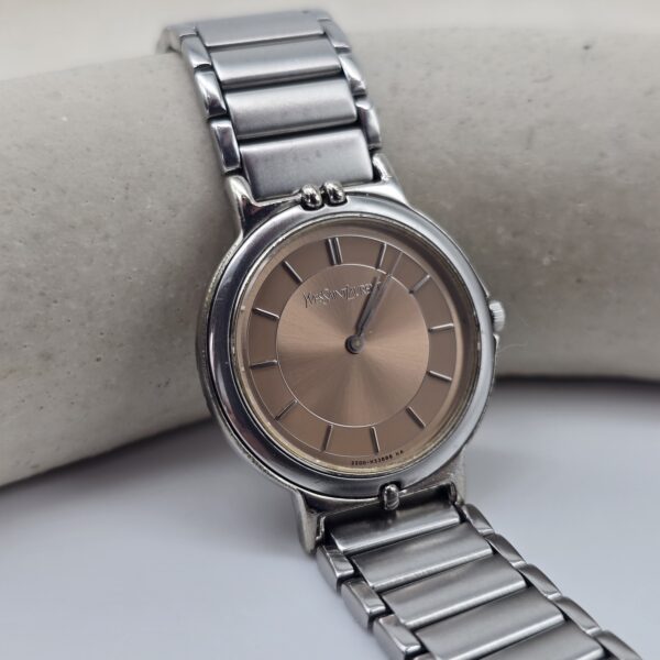 YSL - zegarek vintage na bransolecie z liniowymi indeksami, lata 90. dod