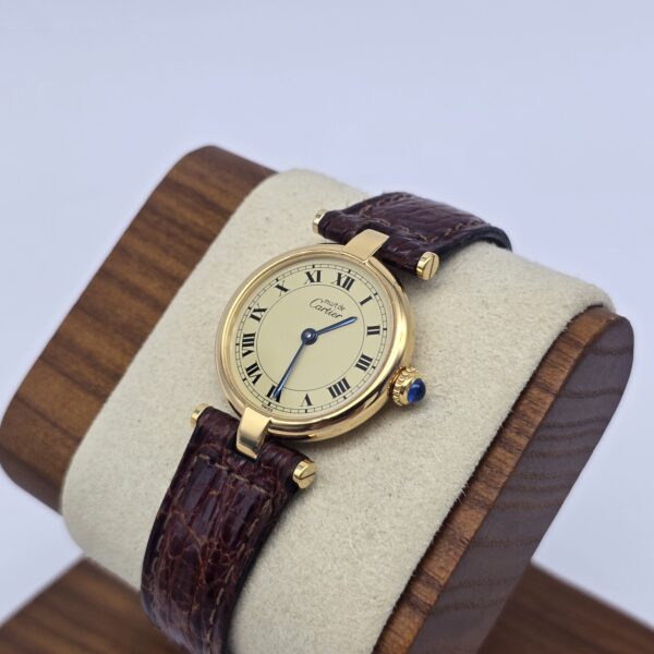 CARTIER Vermeil - zegarek vintage z rzymskimi indeksami, lata 90. stojak