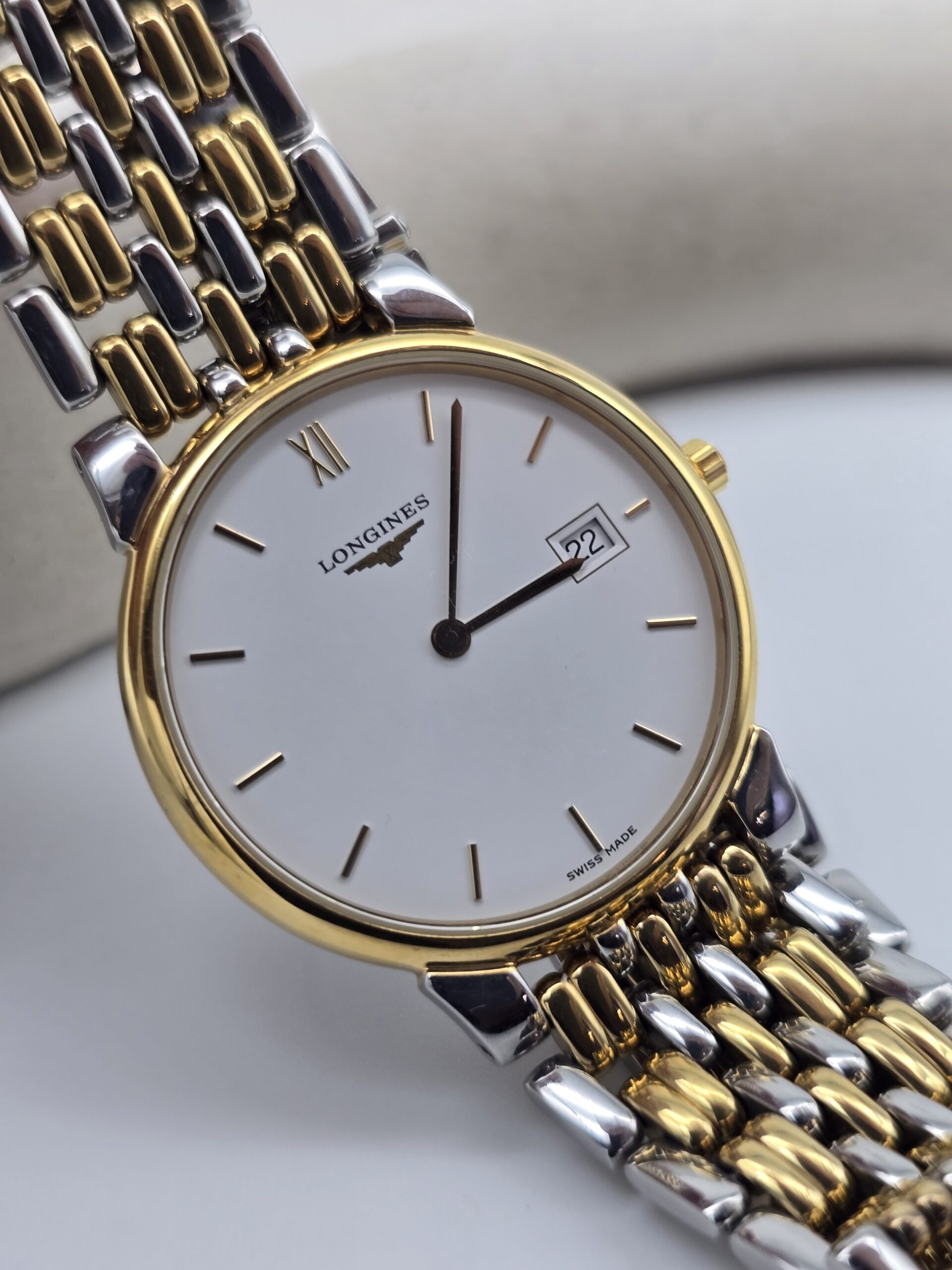LONGINES La Grande Classique - elegancki zegarek vintage z datownikiem tarcza
