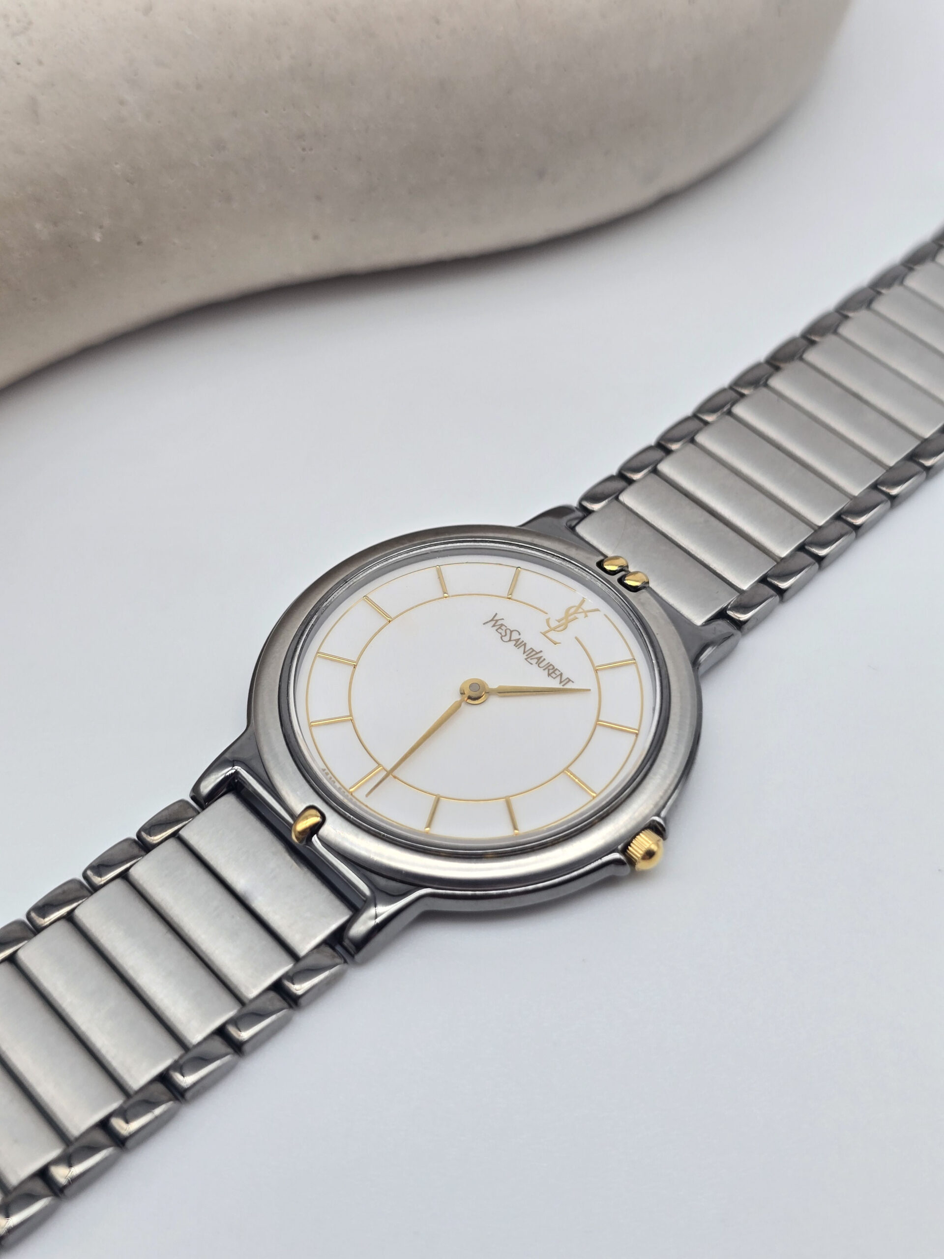 YSL - klasyczny zegarek vintage na bransolecie, lata 90. tarcza